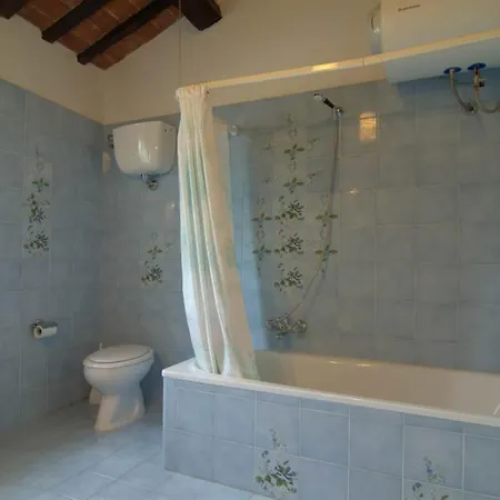 Cantagallina Sleeps 4 Pool Wifi T763082